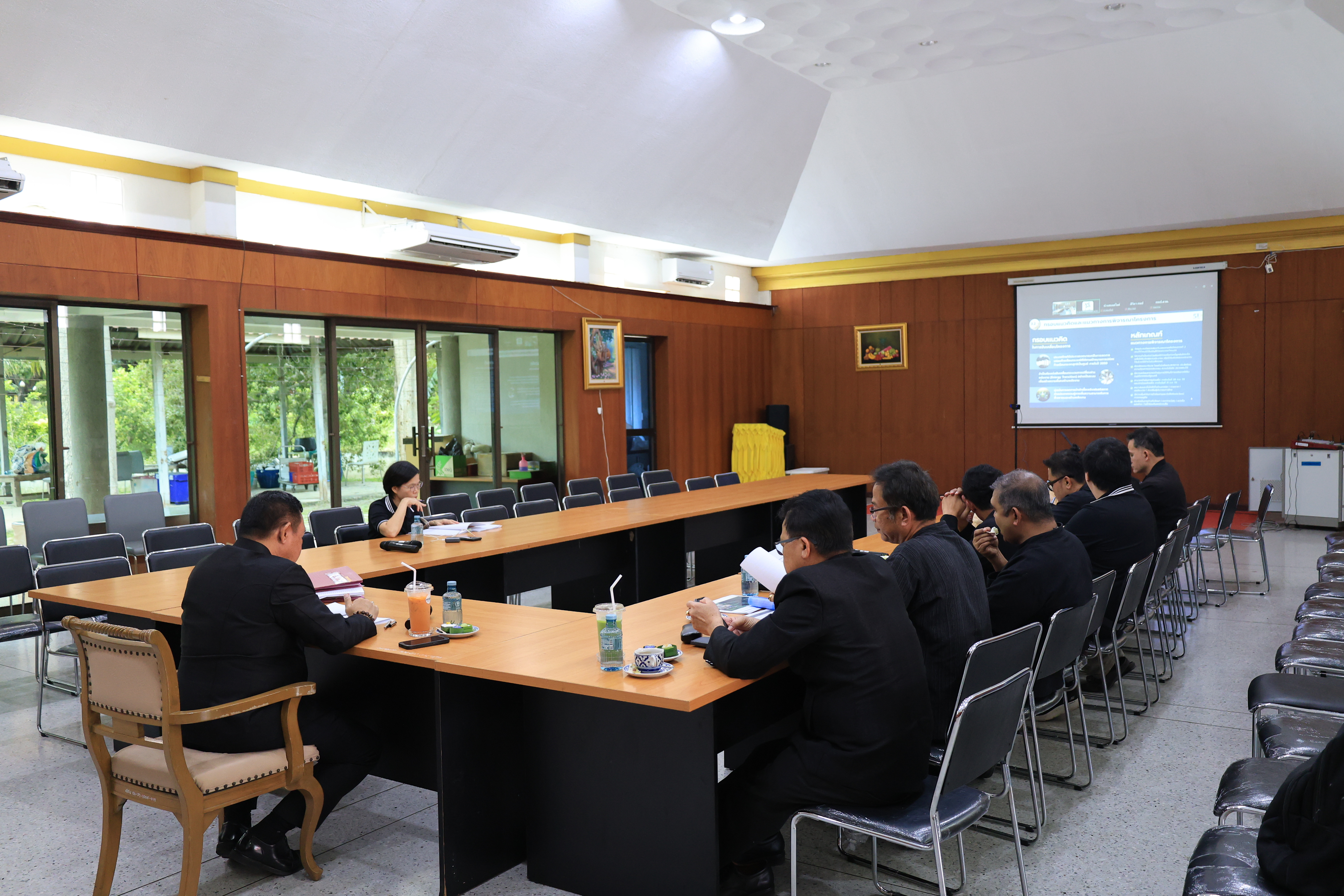title - ส.ป.ก. ประชุมเข้ม การจัดทำโครงการแก้ไขปัญหาผลกระทบจากสถานการณ์วิกฤตด้านพลังงาน
